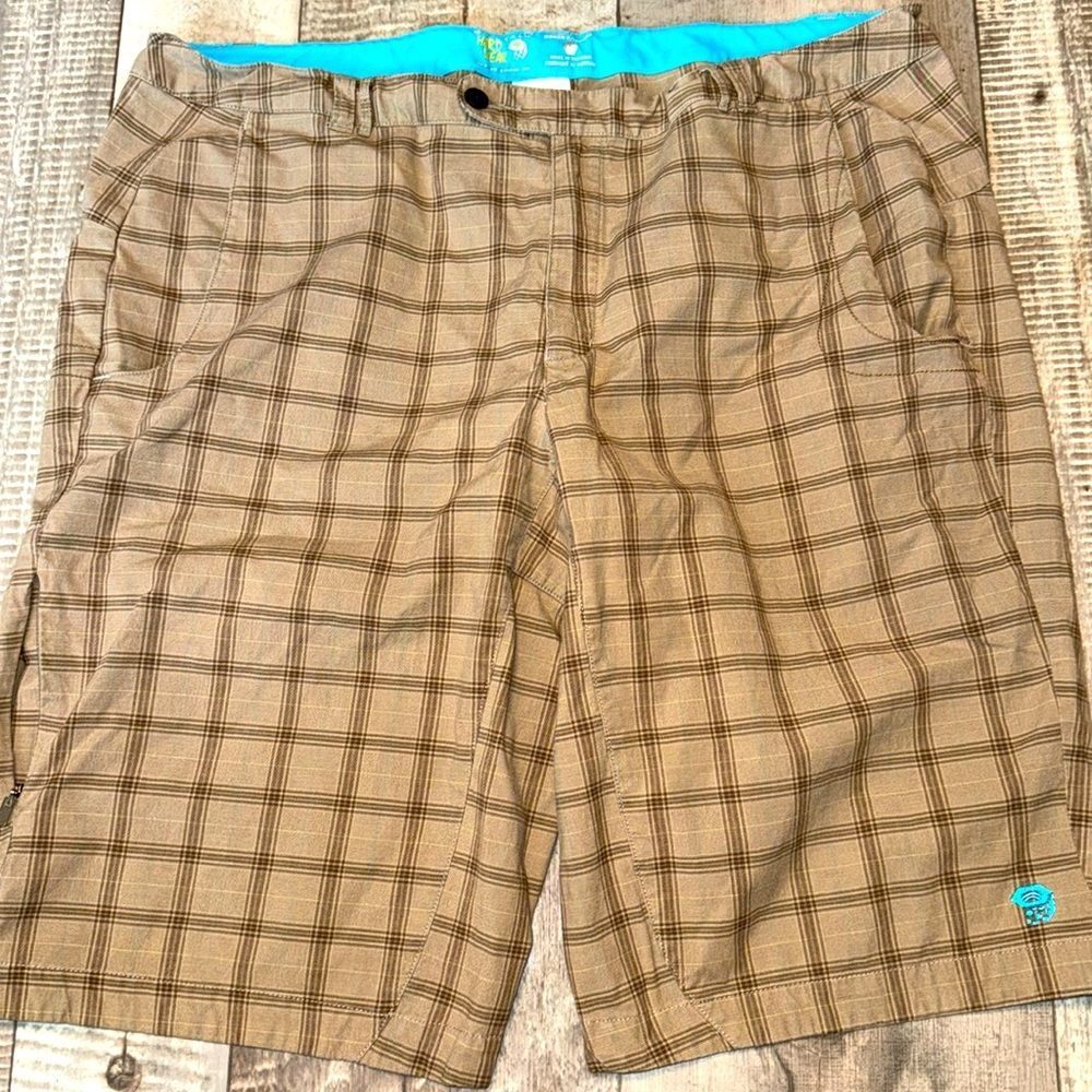 MOUNTAIN HARD WEAR women's shorts- size‎ 16